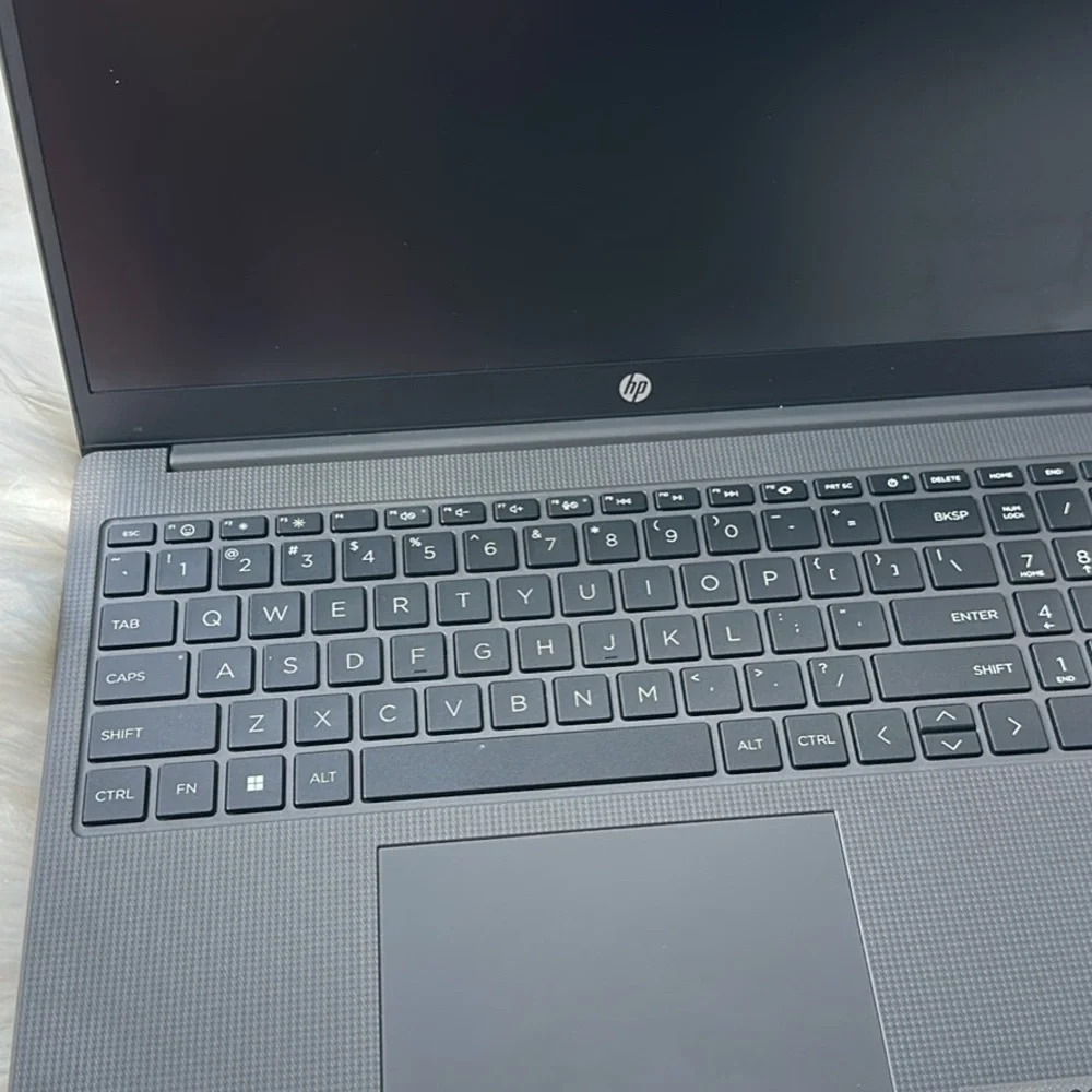 HP Laptop, 15.6-inch Full HD, AMD Ryzen 5-7520u, 8GB RAM, 512GB SSD, Windows 11